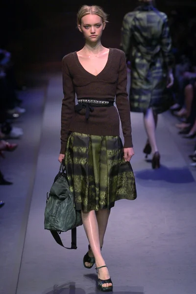 Look 2